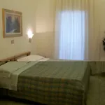 Romeo Готель 2*