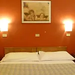 Romeo Готель 2*