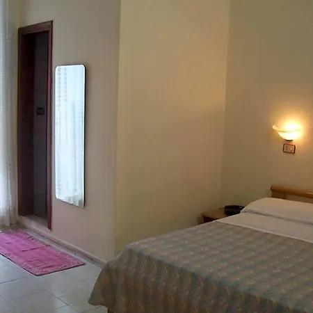 Romeo Hotel